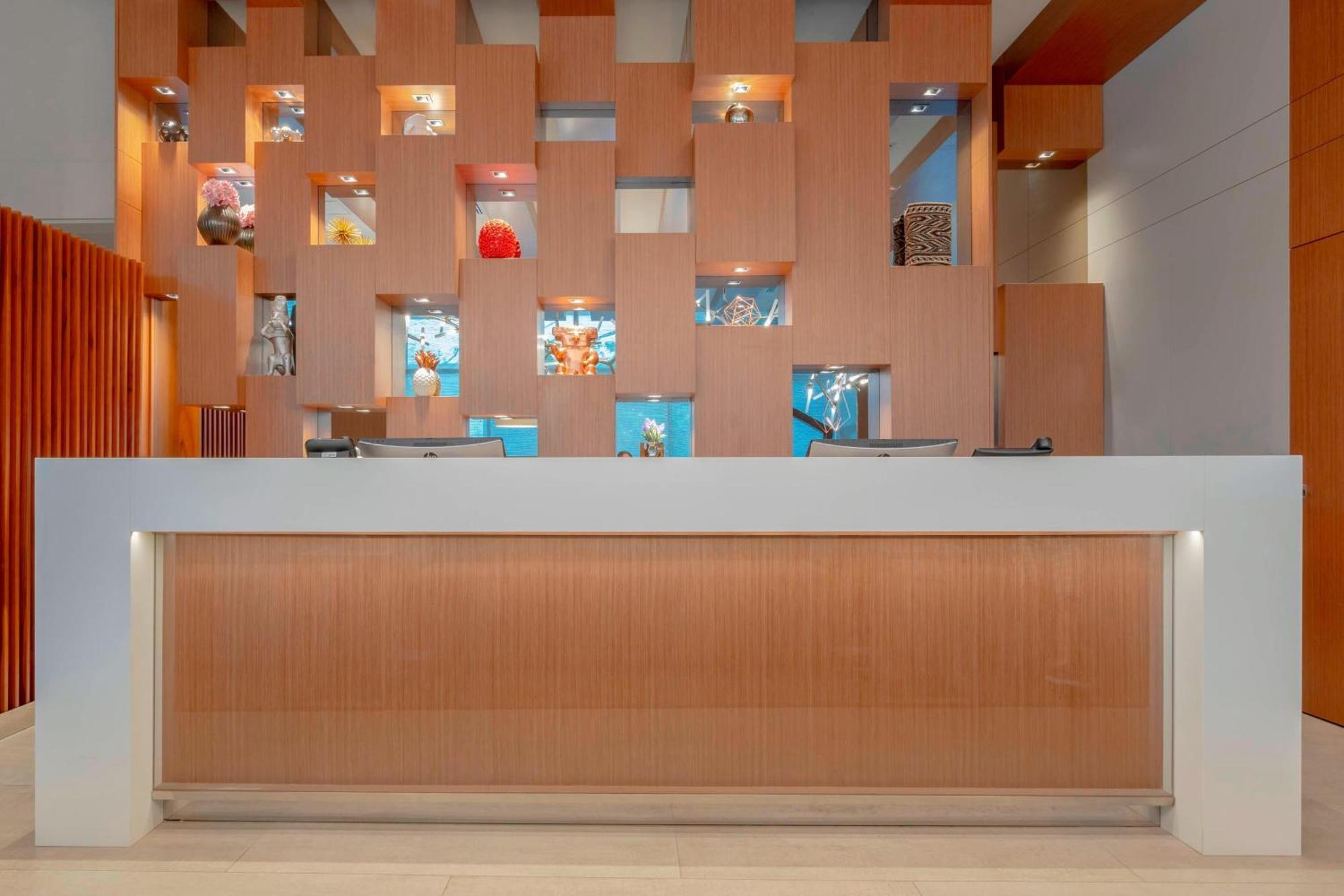 Ac Hotel By Marriott Santa Marta Экстерьер фото